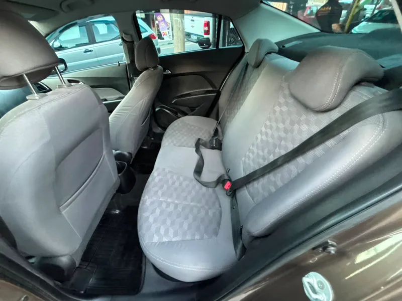 Hyundai HB20 Marrom